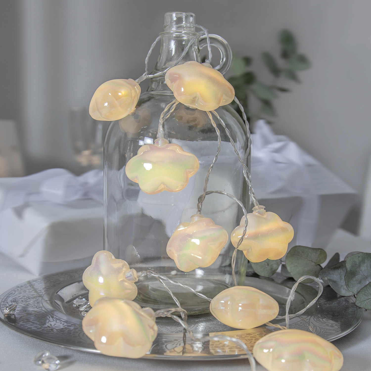 LED Lichterkette Wolken - 10 warmweiße LED - Batteriebetrieb - L: 1,35m - Innen - weiß/transparent LED Lichterkette Wolken - 10 warmweiße LED - Batteriebetrieb - L: 1,35m - Innen - weiß/transparent