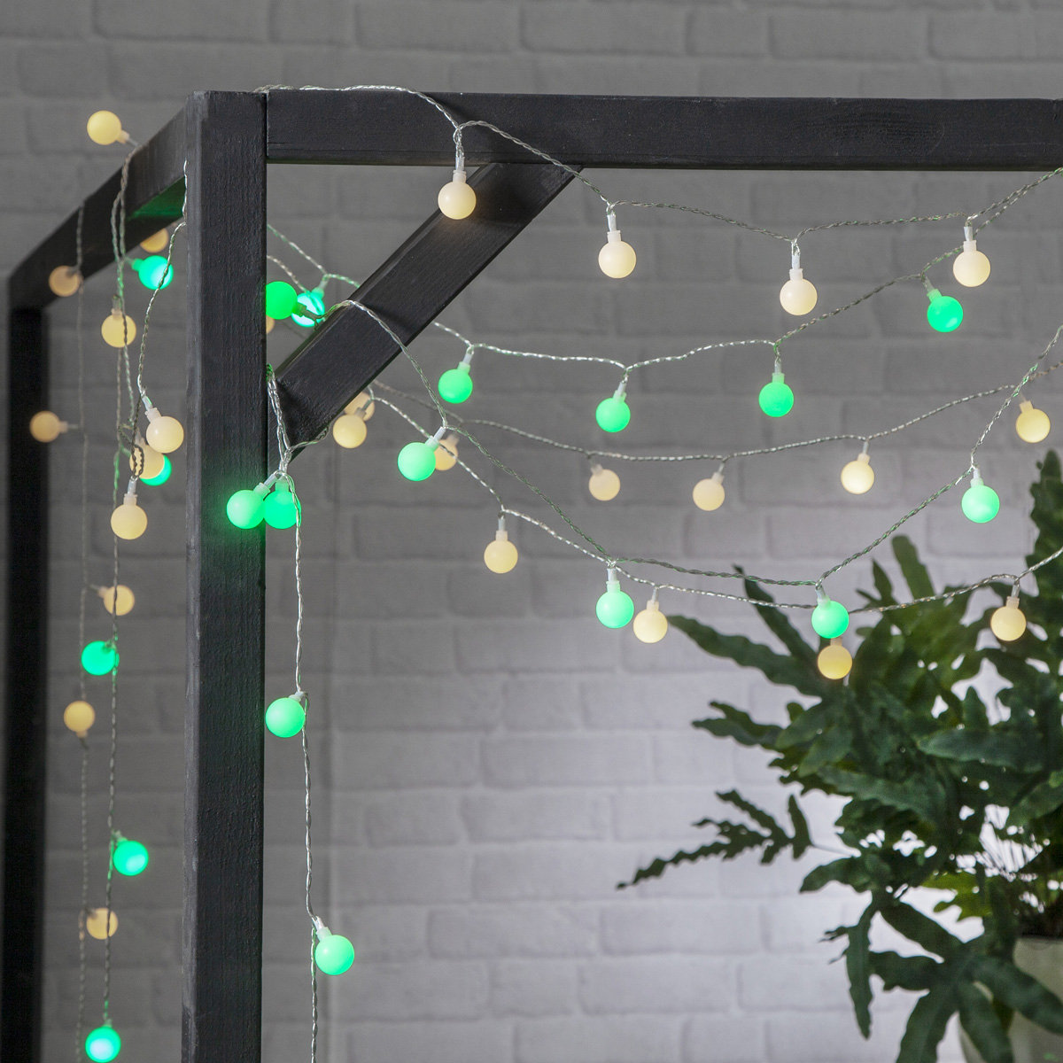 LED Lichterkette "Berry" - 50 warmweiße, opale LED - L: 7,35m - transparentes Kabel - Outdoor LED Lichterkette "Berry" - 50 warmweiße, opale LED - L: 7,35m - transparentes Kabel - Outdoor