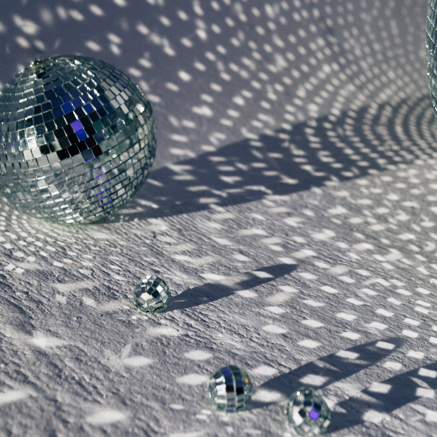 Spiegelkugel 5cm silber- Discokugel Echtglas zur Dekoration - mirrorball Spiegelkugel 5cm silber- Discokugel Echtglas zur Dekoration - mirrorball