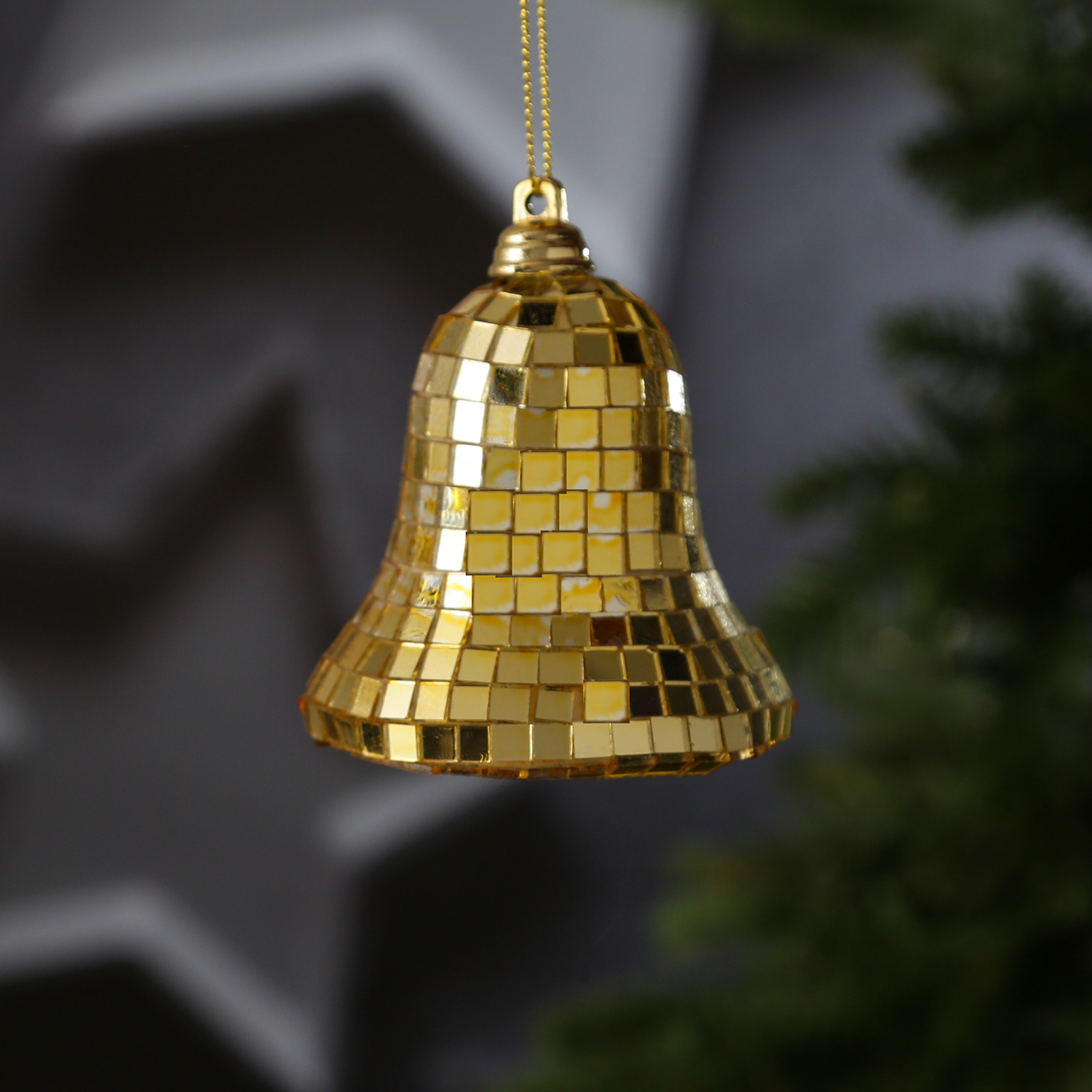 Christbaumschmuck Glocke - Weihnachtsbaumschmuck im Discokugel Look - H: 8cm - gold