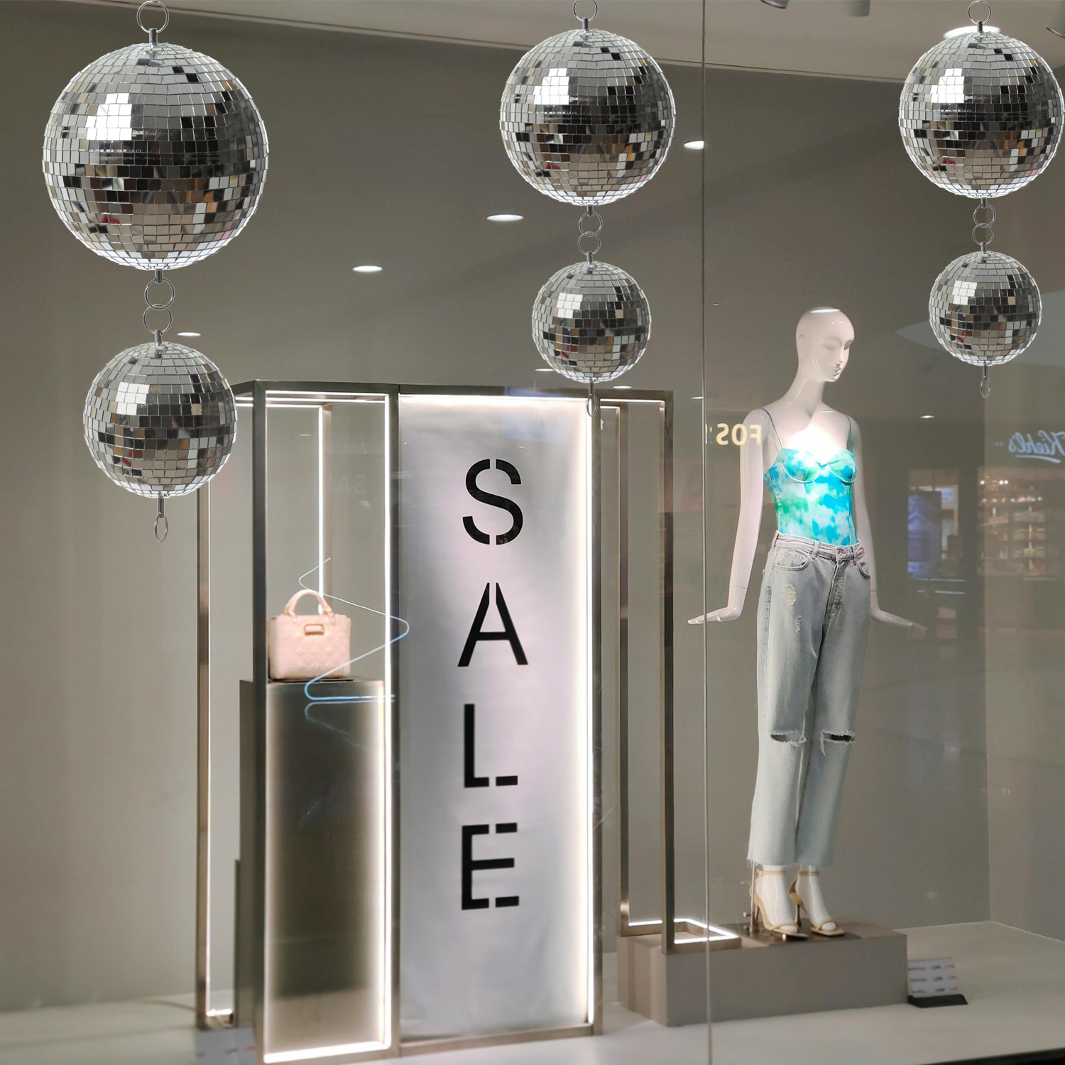 Spiegelkugel 20cm - silber - Discokugel Echtglas - 10x10mm Spiegel - PROMO - Metallöse oben + Unten Spiegelkugel 20cm - silber - Discokugel Echtglas - 10x10mm Spiegel - PROMO - Metallöse oben + Unten