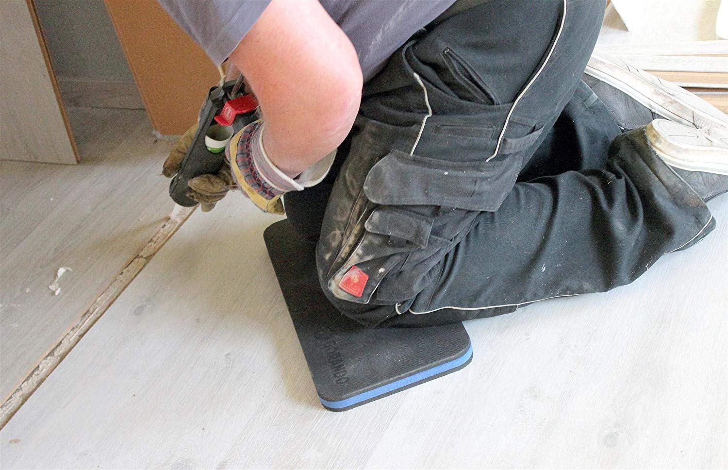 GORANDO® Premium EVA Kniekissen - 44x22cm - für Garten, Haus, Werkstatt - Kniepad - rot GORANDO® Premium EVA Kniekissen - 44x22cm - für Garten, Haus, Werkstatt - Kniepad - rot