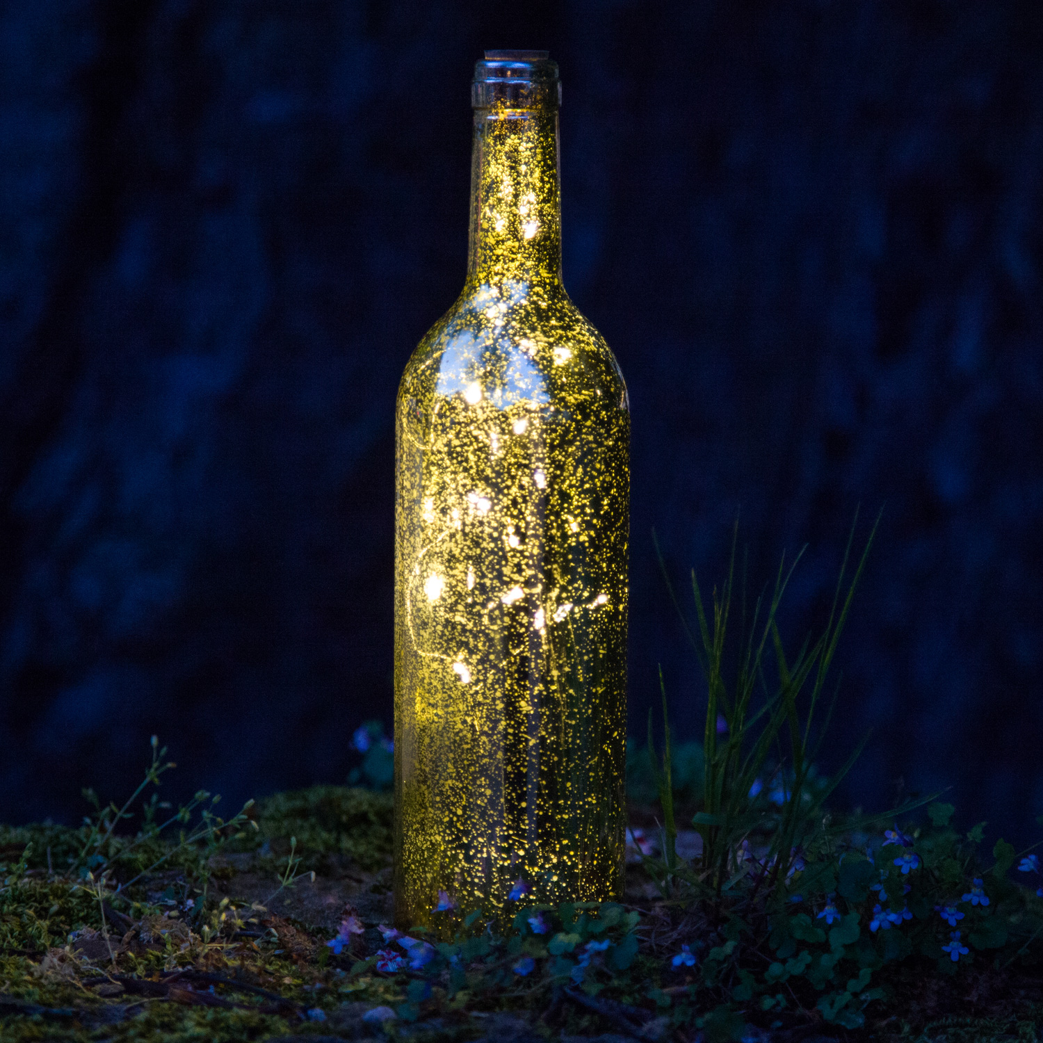 LED Dekoflasche - 8 warmweiße flackernde LED - D: 7,5cm - H: 30cm - Batterie - Timer - gold metallic