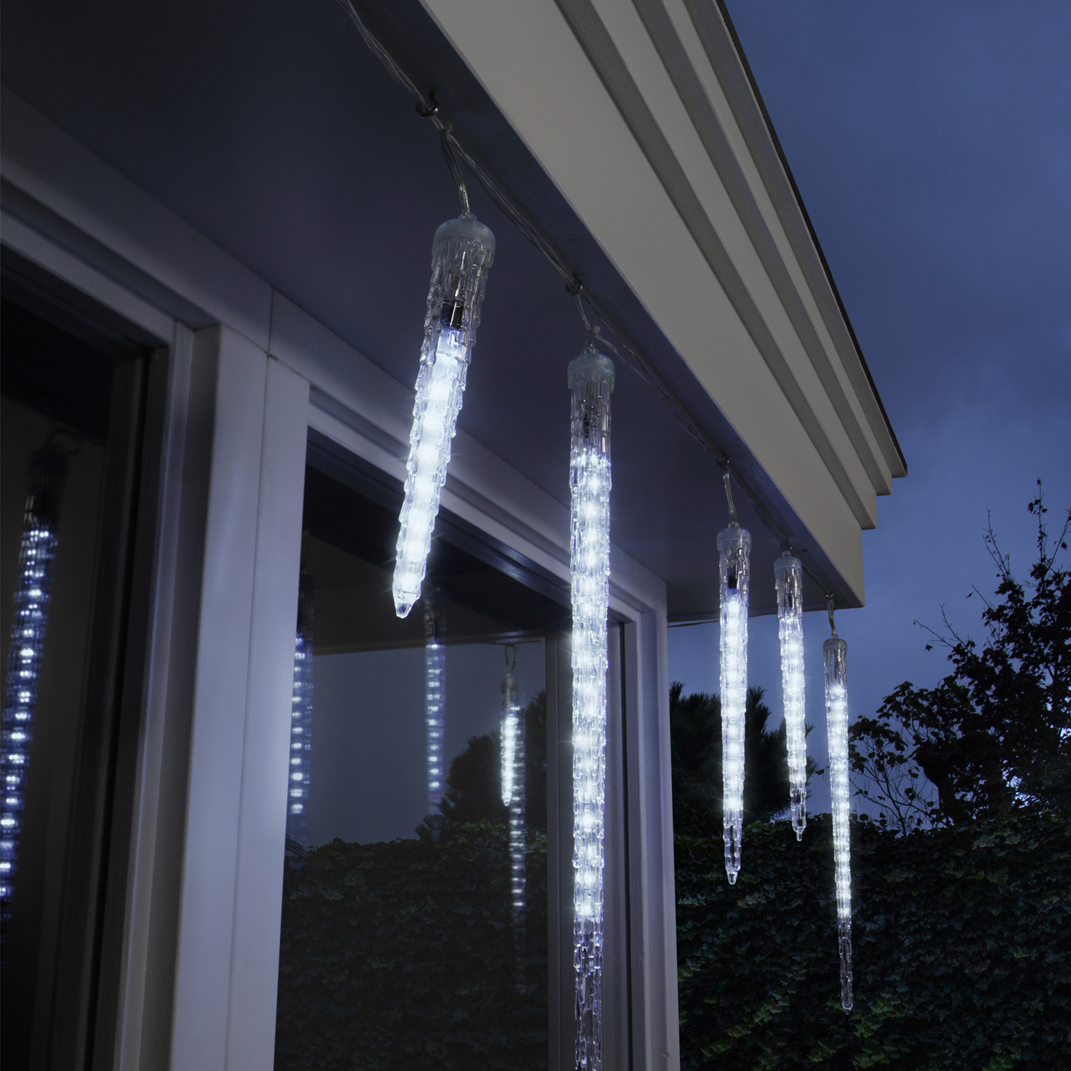 LED Lichterkette Eiszapfen - Schneefallfunktion - kaltweiße LED - L: 2,5m - transparent - f. Außen