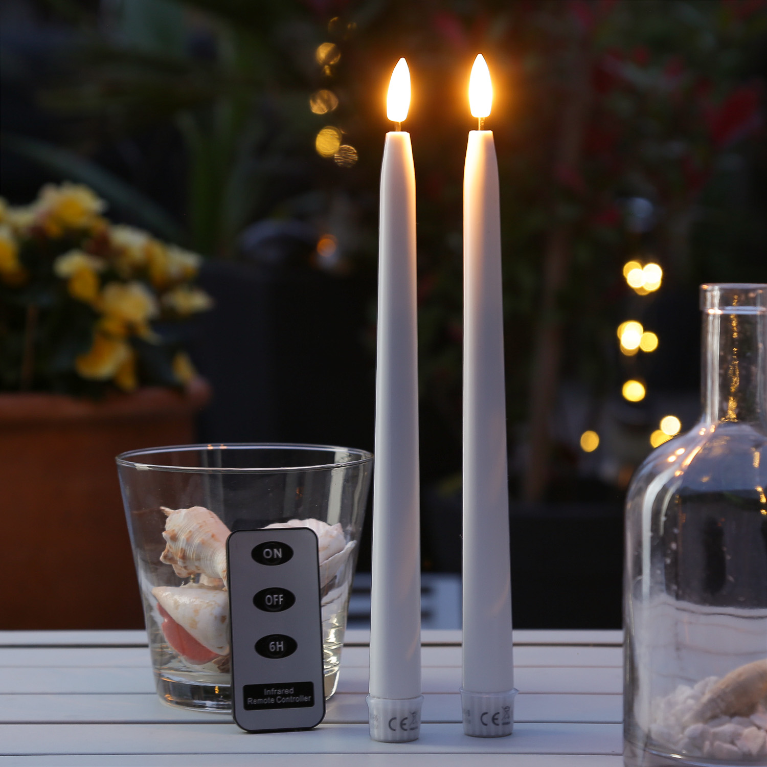 LED Stabkerzen - Kunststoff - realistische 3D Flamme - H: 28cm - Timer - für Innen/Außen