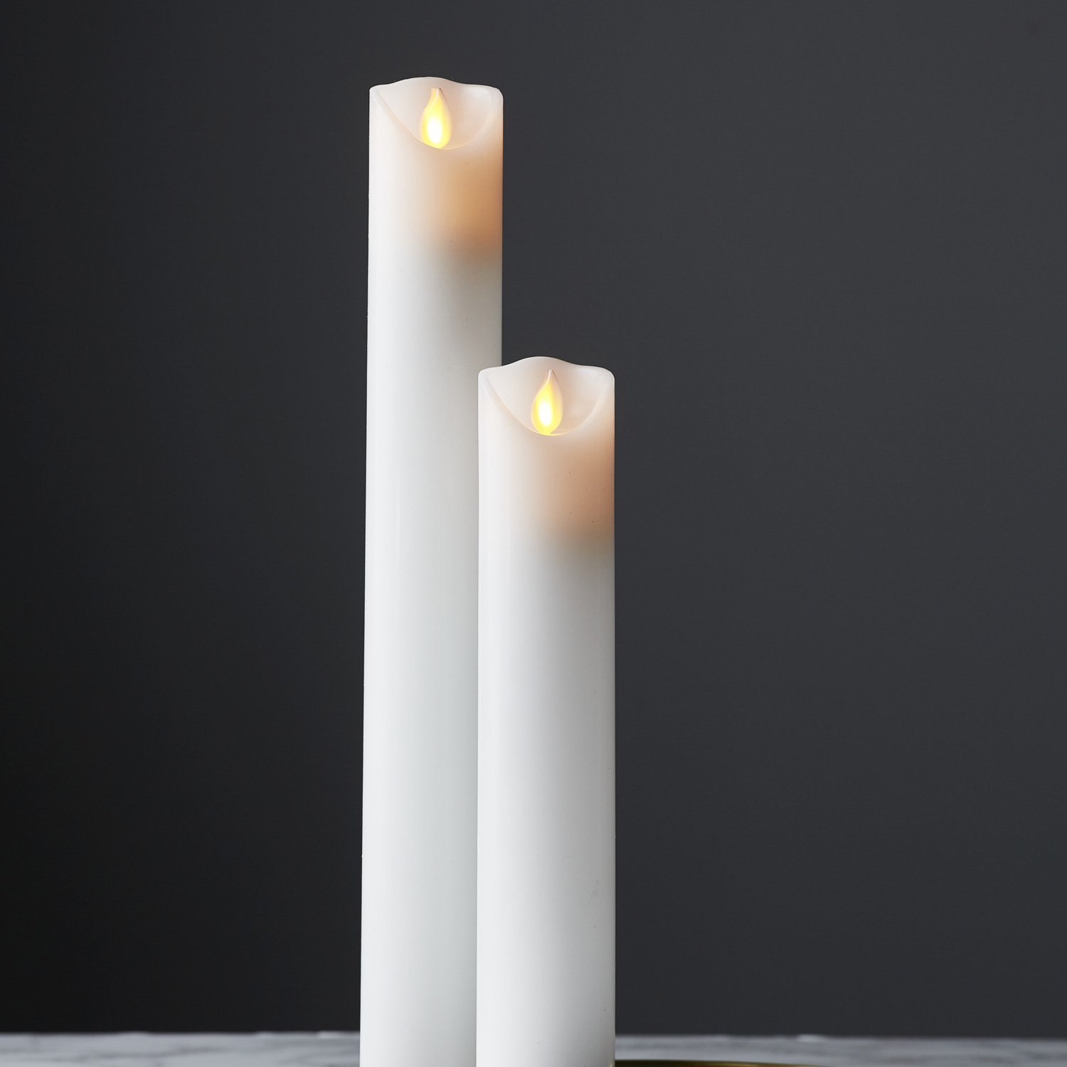 LED Stumpenkerze - Taufkerze - Echtwachs - mechanische Flamme - H: 40cm, D: 5cm - Timer - weiß LED Stumpenkerze - Taufkerze - Echtwachs - mechanische Flamme - H: 40cm, D: 5cm - Timer - weiß