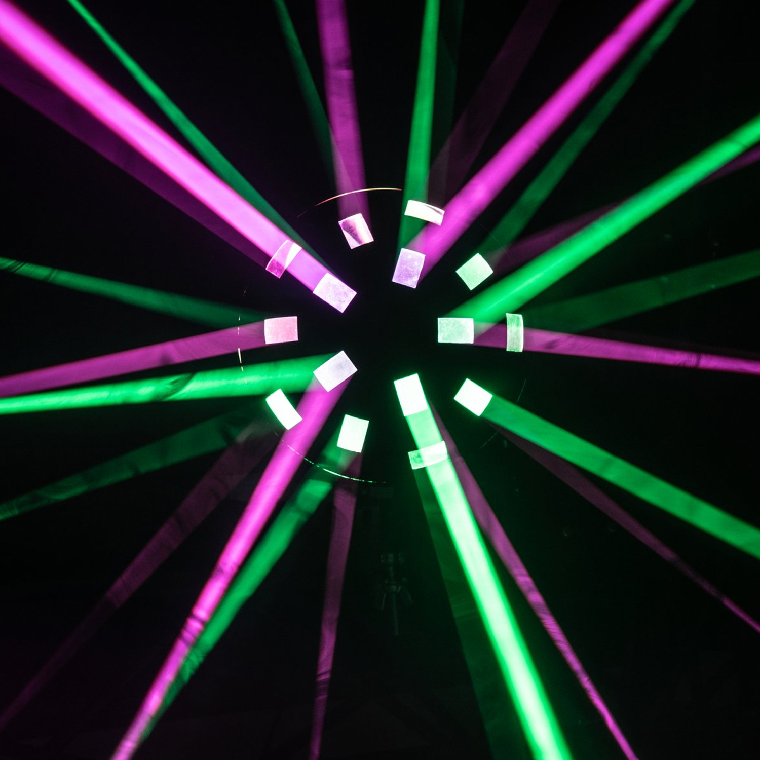Power Mushroom - starker LED Lichteffekt - 8 Farben - IR Fernbedienung