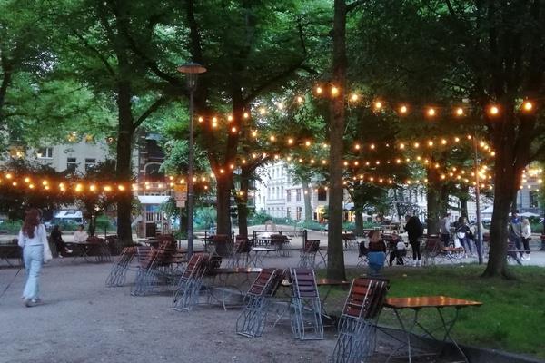 Illu-/Partylichterkette 10m - Außenlichterkette weiß - Made in Germany- 20 dimmbare Halogenlampen