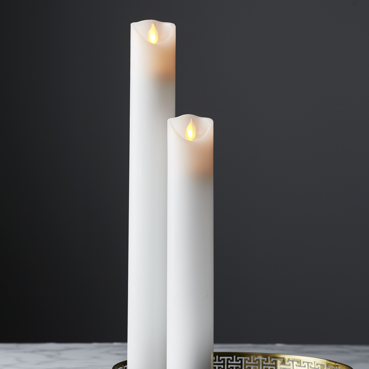 LED Stumpenkerze - Taufkerze - Echtwachs - mechanische Flamme - H: 40cm, D: 5cm - Timer - weiß LED Stumpenkerze - Taufkerze - Echtwachs - mechanische Flamme - H: 40cm, D: 5cm - Timer - weiß