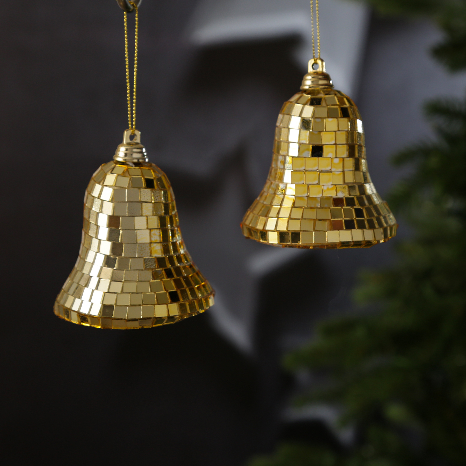 Christbaumschmuck Glocken - Weihnachtsbaumschmuck im Discokugel Look - H: 8cm - gold - 4er Set