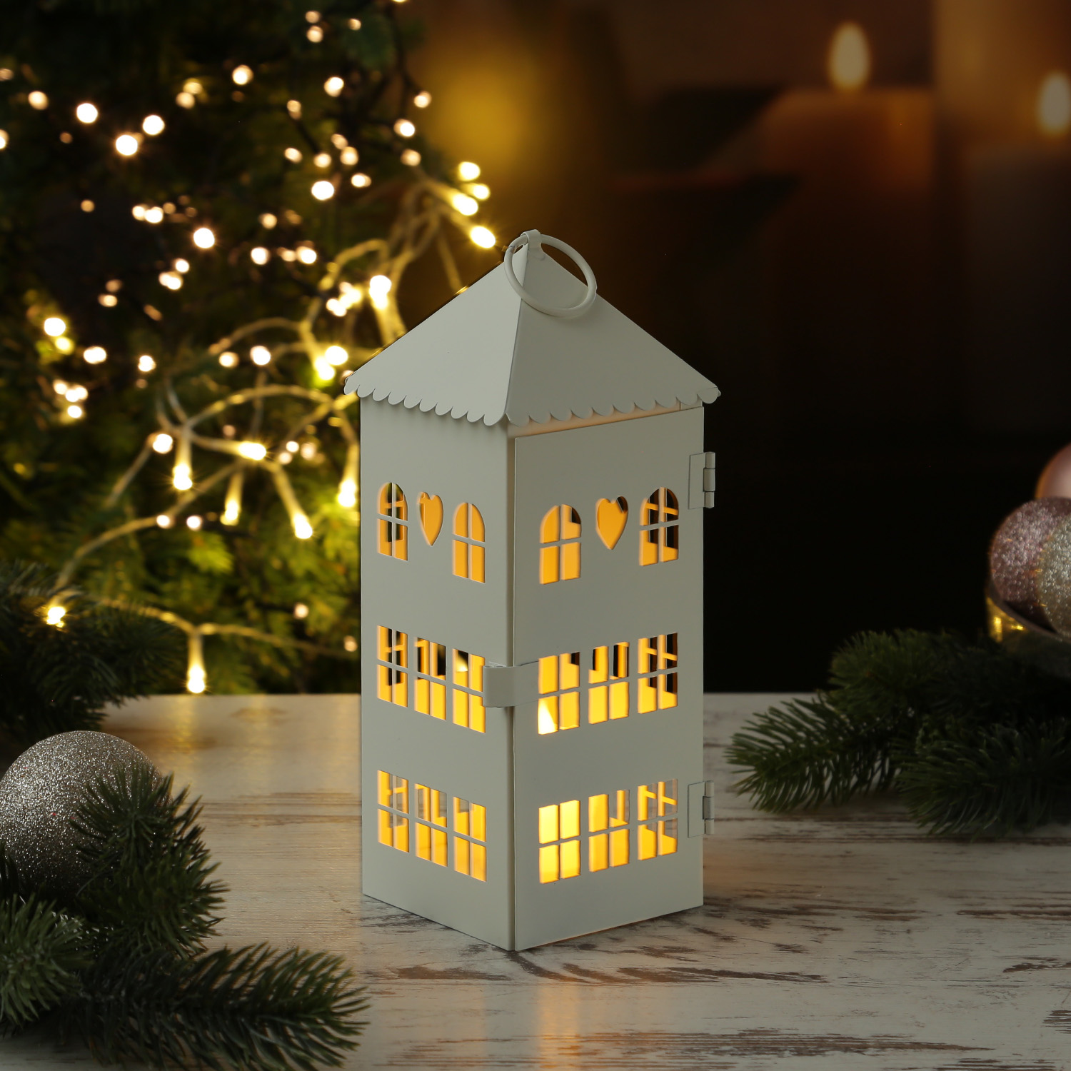 Laternen in Hausform mit Herz - 2er Set Metallhäuser - Lichthäuser - H: 30cm/23cm - weiß