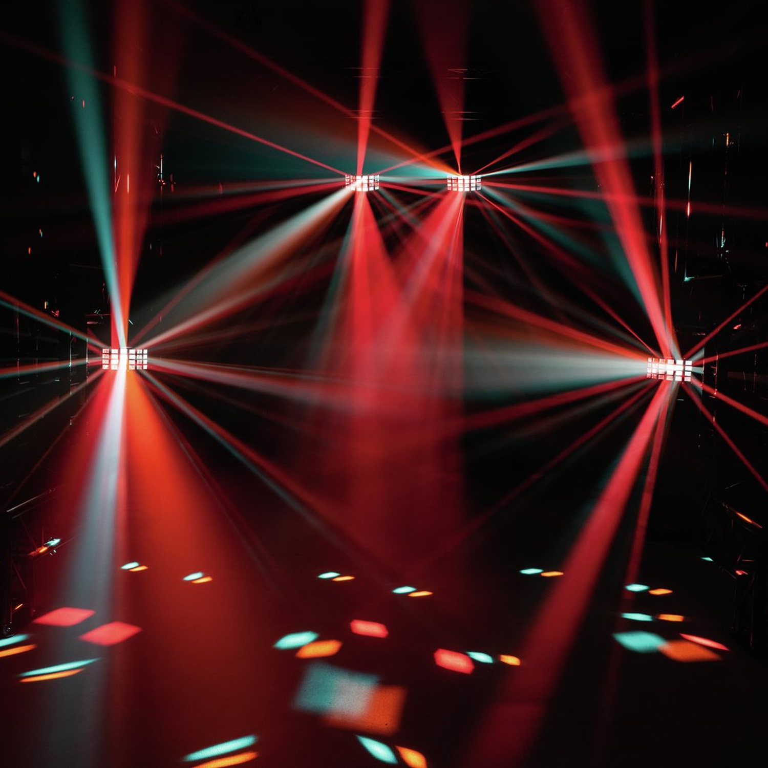 Power Derby - starker LED Lichteffekt - 8 Farben - IR - Fernbedienung Power Derby - starker LED Lichteffekt - 8 Farben - IR - Fernbedienung