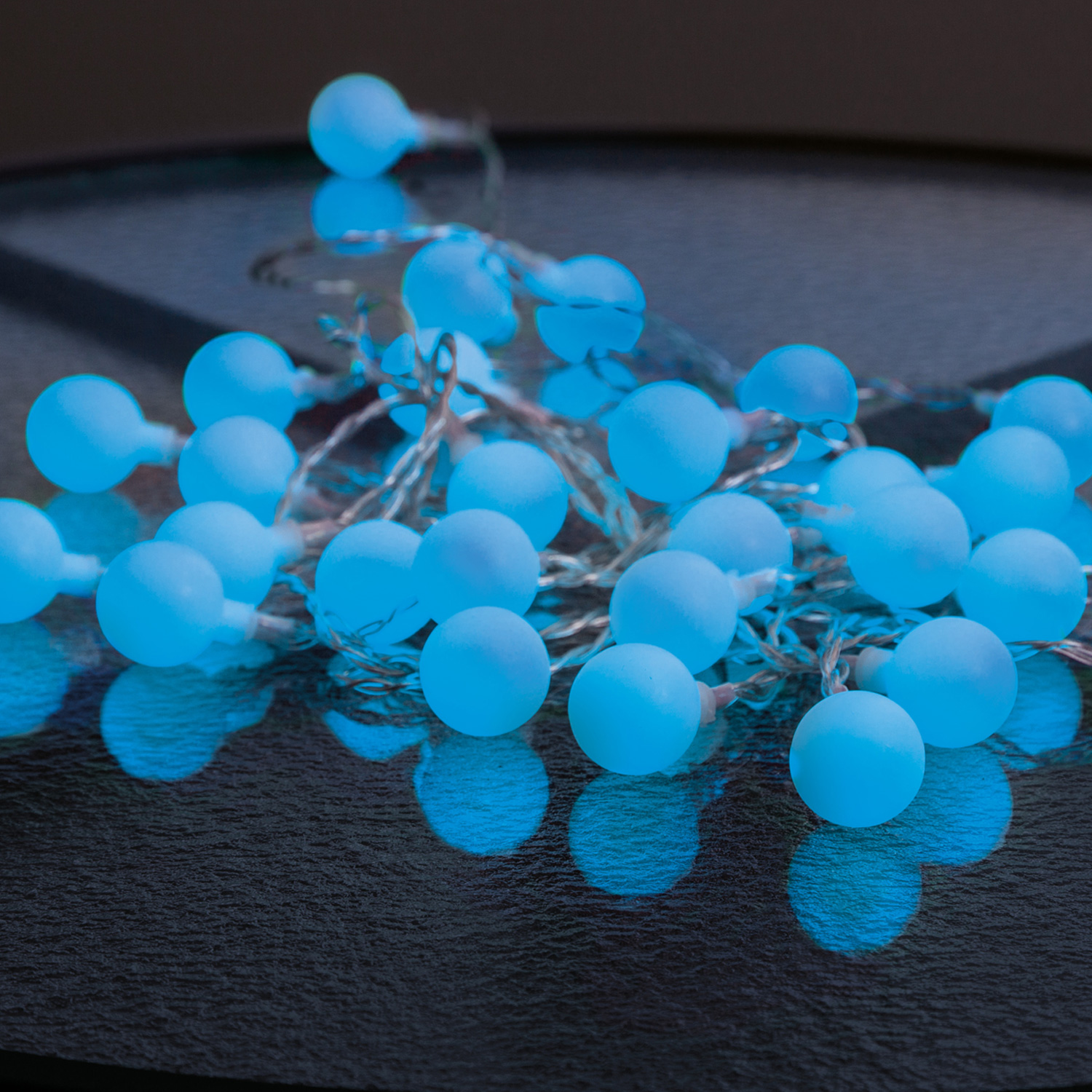 LED Lichterkette BERRY - 50 blaue, opale LED - L: 7,35m - transparentes Kabel - Outdoor