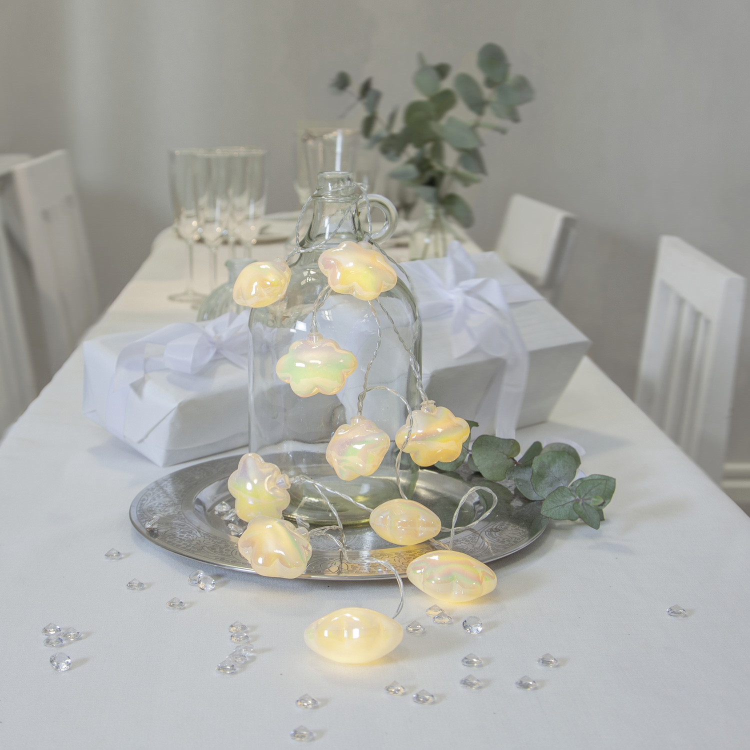 LED Lichterkette Wolken - 10 warmweiße LED - Batteriebetrieb - L: 1,35m - Innen - weiß/transparent LED Lichterkette Wolken - 10 warmweiße LED - Batteriebetrieb - L: 1,35m - Innen - weiß/transparent