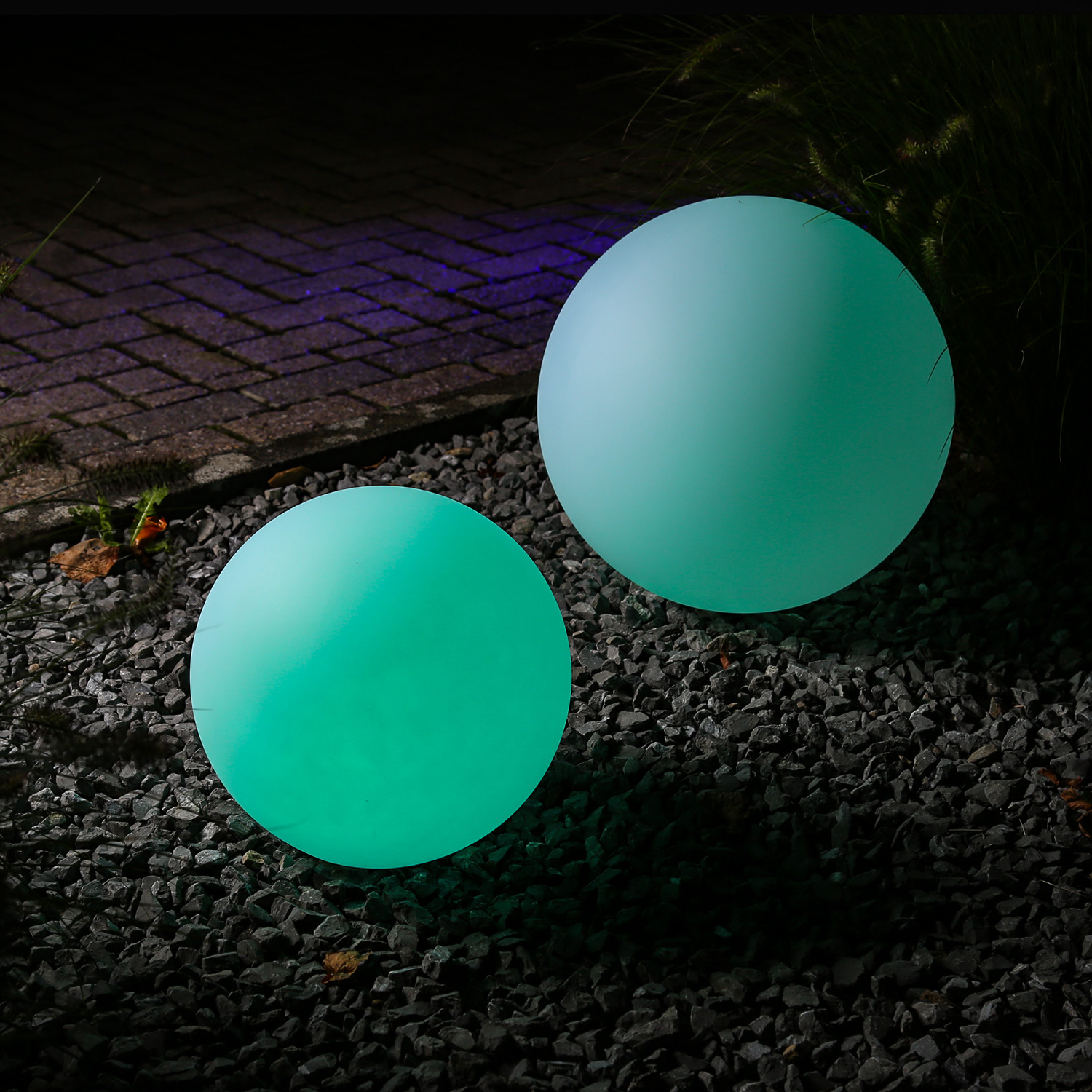 Leuchtobjekt outdoor KUGEL 30cm mit RGB LED Modul - Wireless Charging - Fernbedienung Leuchtobjekt outdoor KUGEL 30cm mit RGB LED Modul - Wireless Charging - Fernbedienung