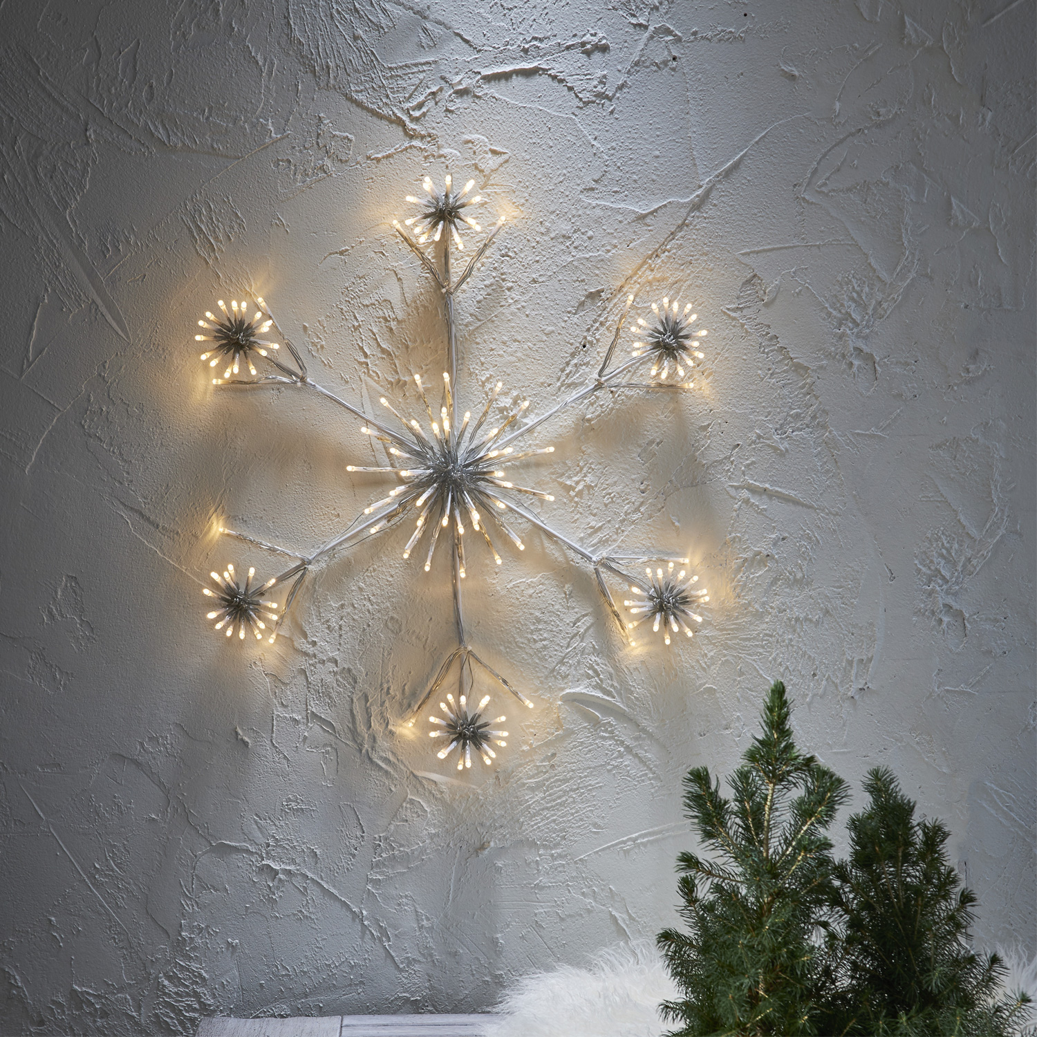 LED Schneeflocke - Wanddeko - hängend - 144 warmweiße LED - D: 60cm - Außentrafo - weiß LED Schneeflocke - Wanddeko - hängend - 144 warmweiße LED - D: 60cm - Außentrafo - weiß
