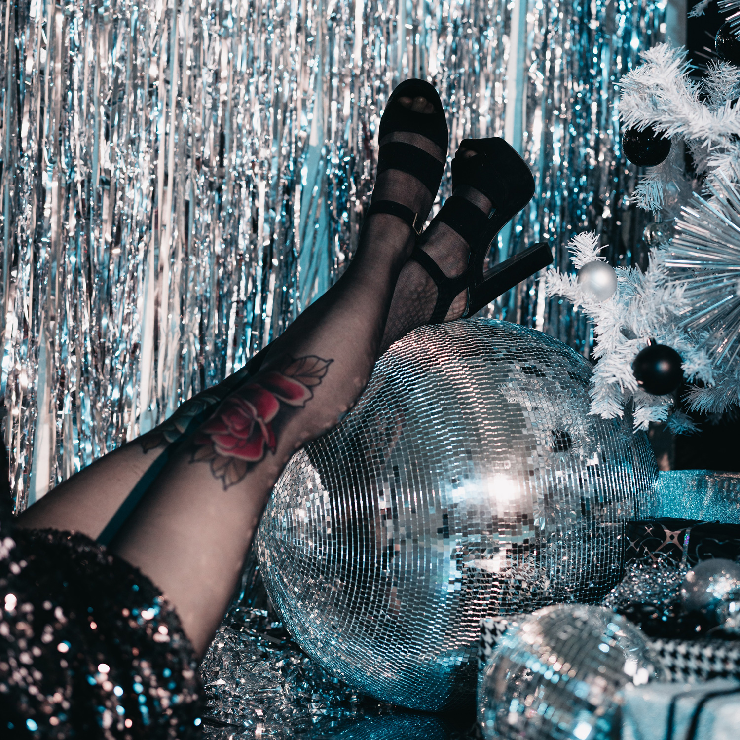 Spiegelkugel 50cm silber chrom- Diskokugel (Discokugel) Party Lichteffekt - Echtglas - mirrorball safety chrome color Spiegelkugel 50cm silber chrom- Diskokugel (Discokugel) Party Lichteffekt - Echtglas - mirrorball safety chrome color