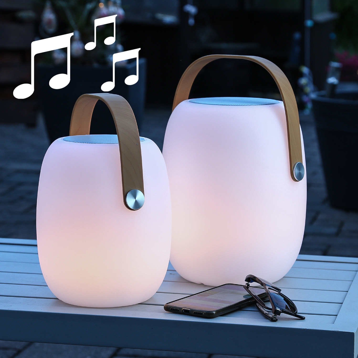 LED Tischleuchte mit Lautsprecher - Bluetooth - 9 warmweiße LED - H 32cm - für Garten- Balkon