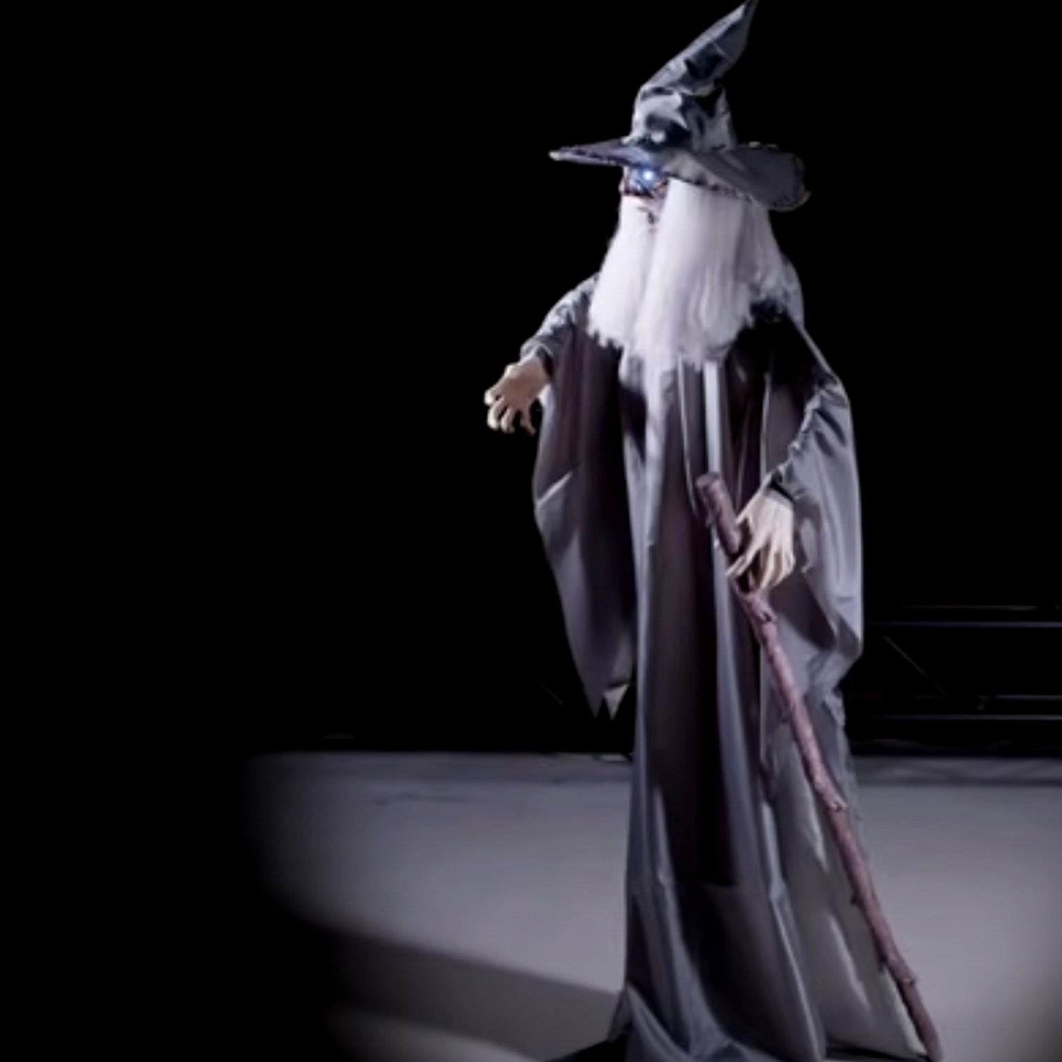 Halloween Figur Zauberer, animiert 190cm - Bewegung, Licht, Geräusche