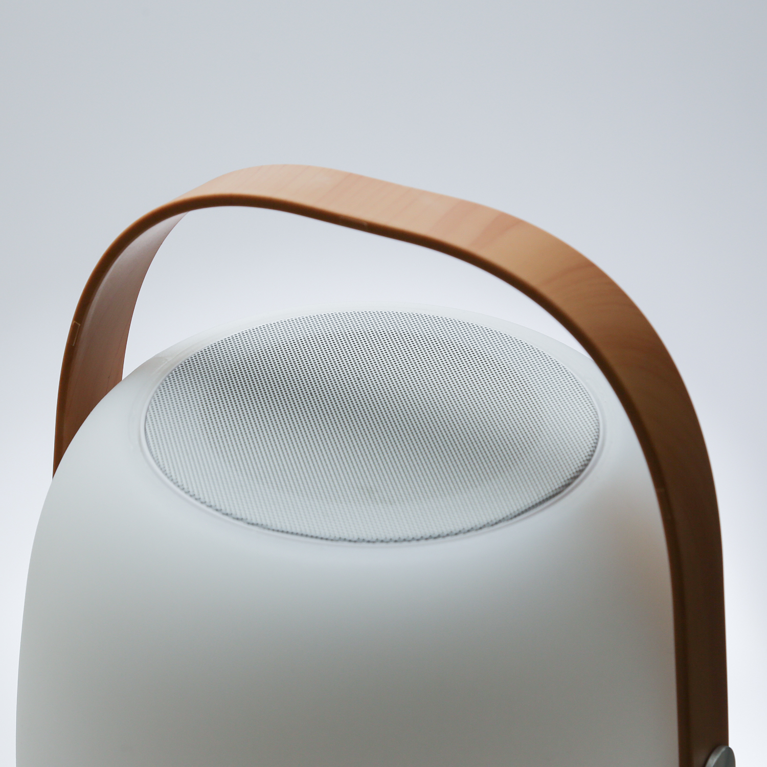 LED Tischleuchte mit Lautsprecher - Bluetooth - 6 warmweiße LED - H: 27cm - für Garten, Balkon
