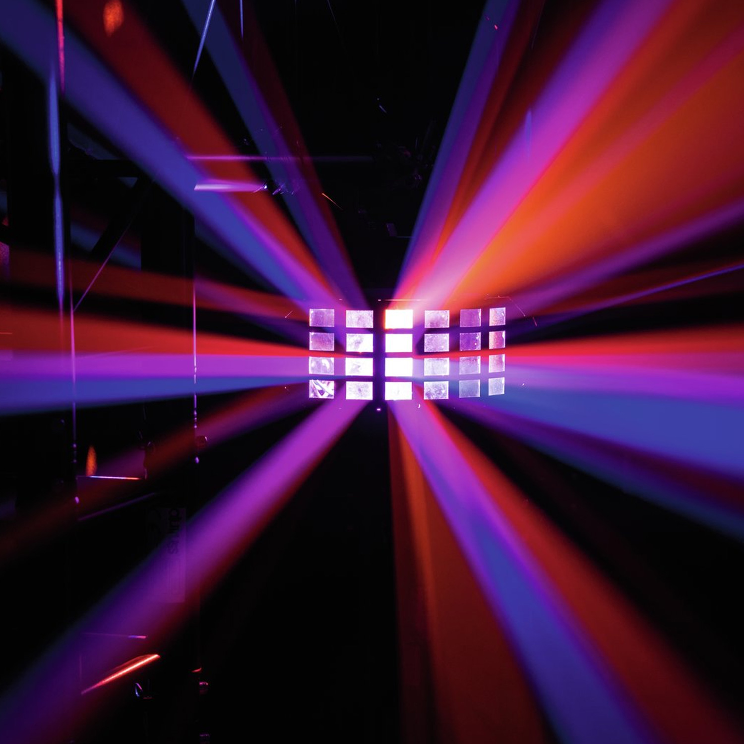 Power Derby - starker LED Lichteffekt - 8 Farben - IR - Fernbedienung Power Derby - starker LED Lichteffekt - 8 Farben - IR - Fernbedienung