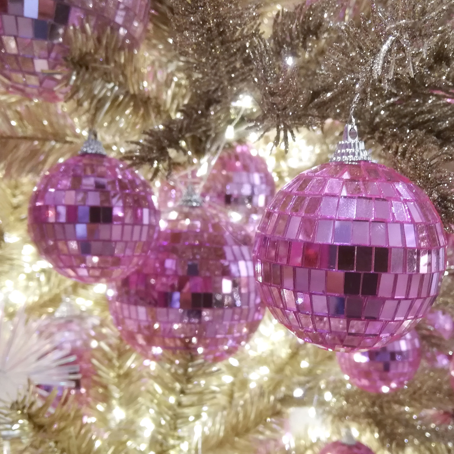 Spiegelkugel 5cm pink- Discokugel Echtglas zur Dekoration Spiegelkugel 5cm pink- Discokugel Echtglas zur Dekoration