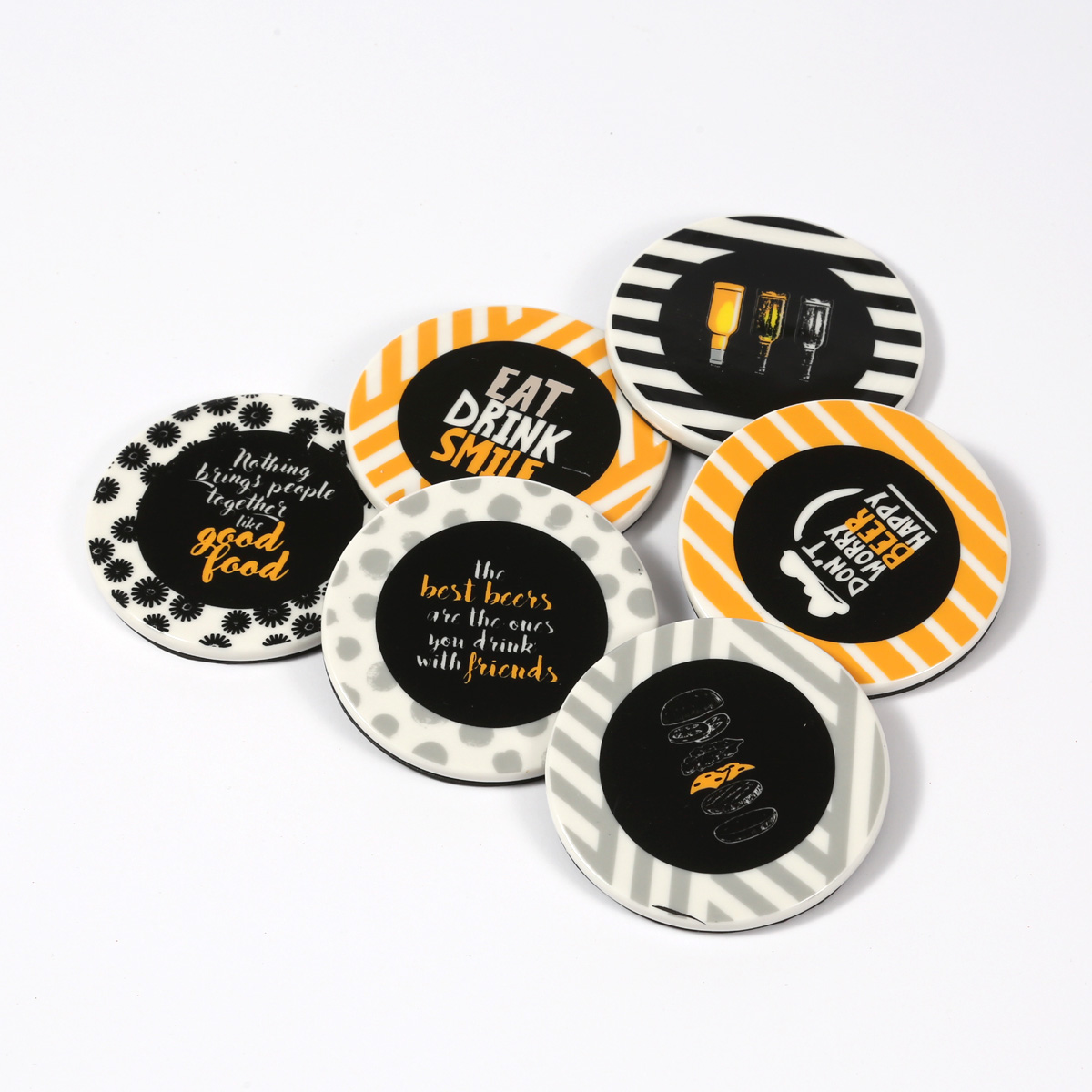 Untersetzer aus Keramik mit SMILE Aufschrift - D: 9cm - rund Untersetzer aus Keramik mit SMILE Aufschrift - D: 9cm - rund