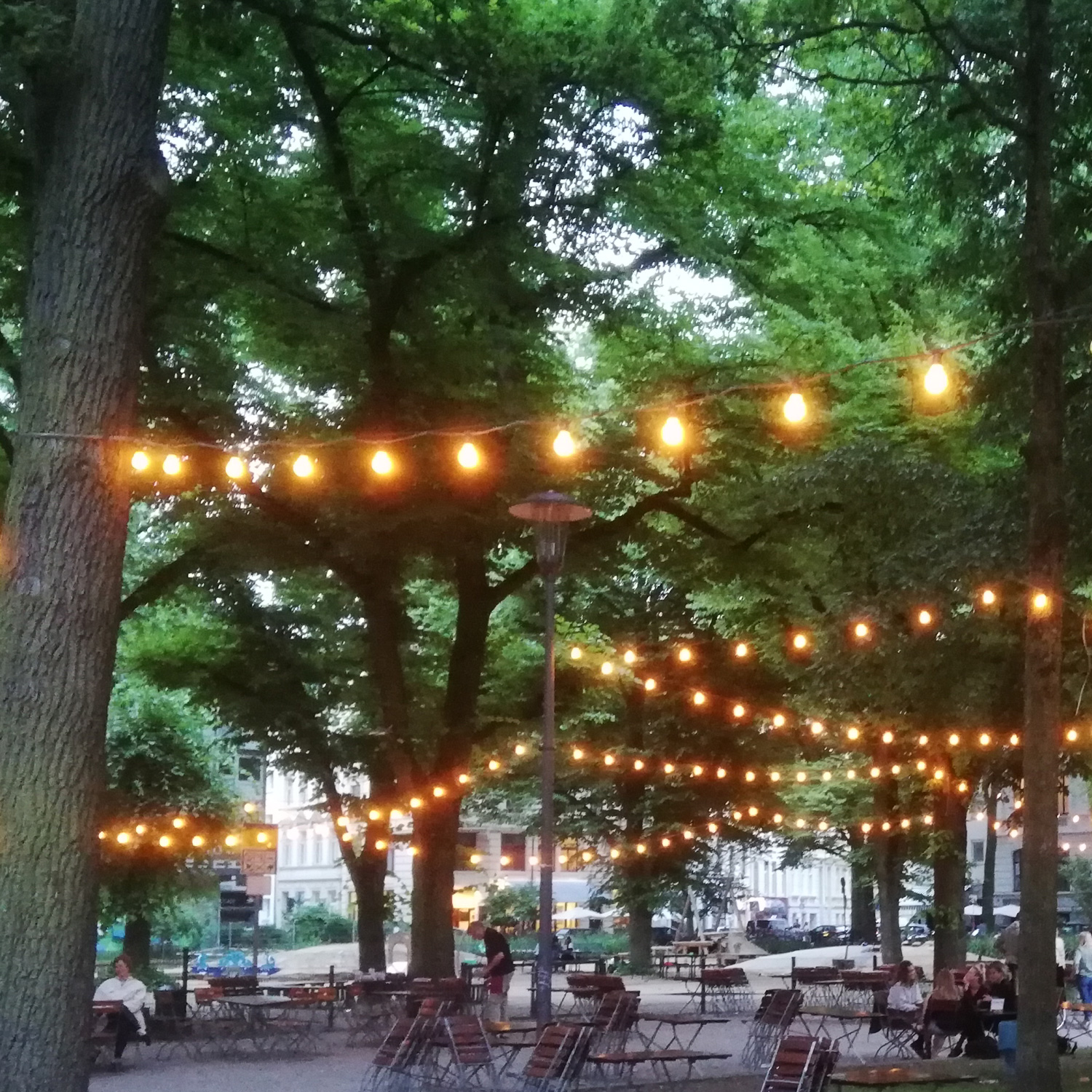 LED Leuchtmittel G45 - ultra warmweiß opal 2200K - E27 - 1,5W | SATISFIRE LED Leuchtmittel G45 - ultra warmweiß opal 2200K - E27 - 1,5W | SATISFIRE