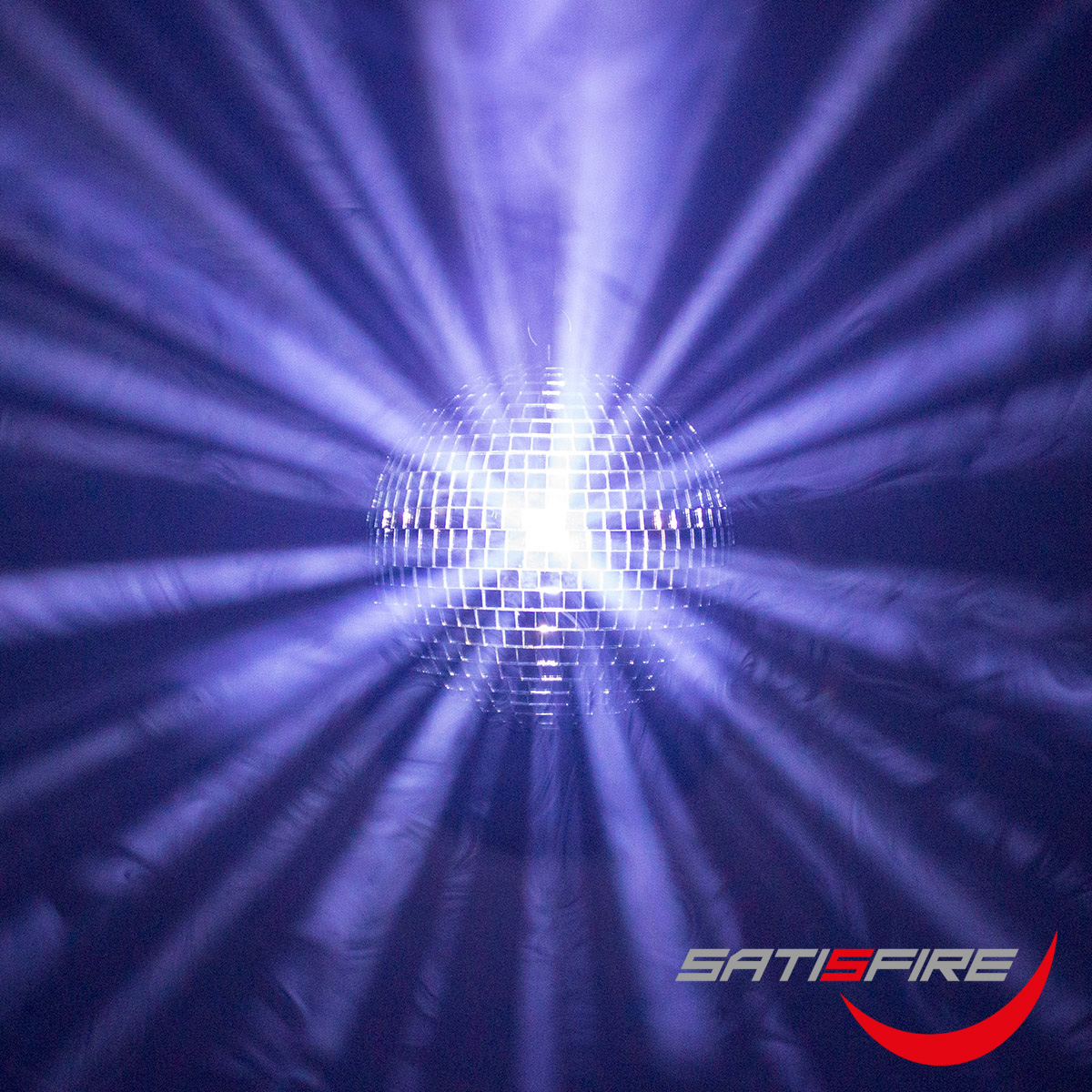 Spiegelkugel 20cm silber- Diskokugel (Discokugel) zur Dekoration und Party- Echtglas - mirrorball silver chrome Spiegelkugel 20cm silber- Diskokugel (Discokugel) zur Dekoration und Party- Echtglas - mirrorball silver chrome