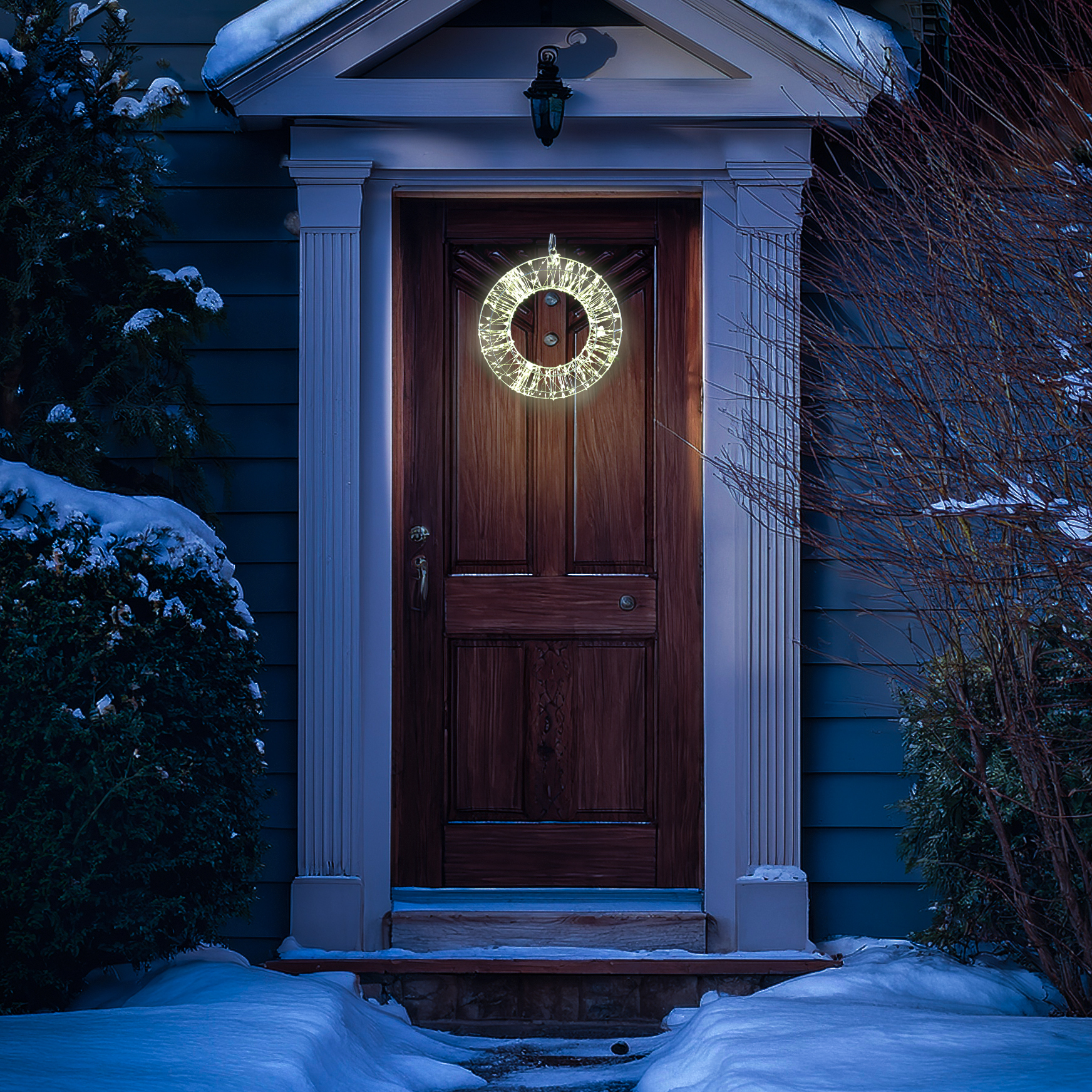 LED Kranz mit Drahtlichterkette - Lichterkranz mit 400 warmweißen LED - D: 28cm - Timer - Außen