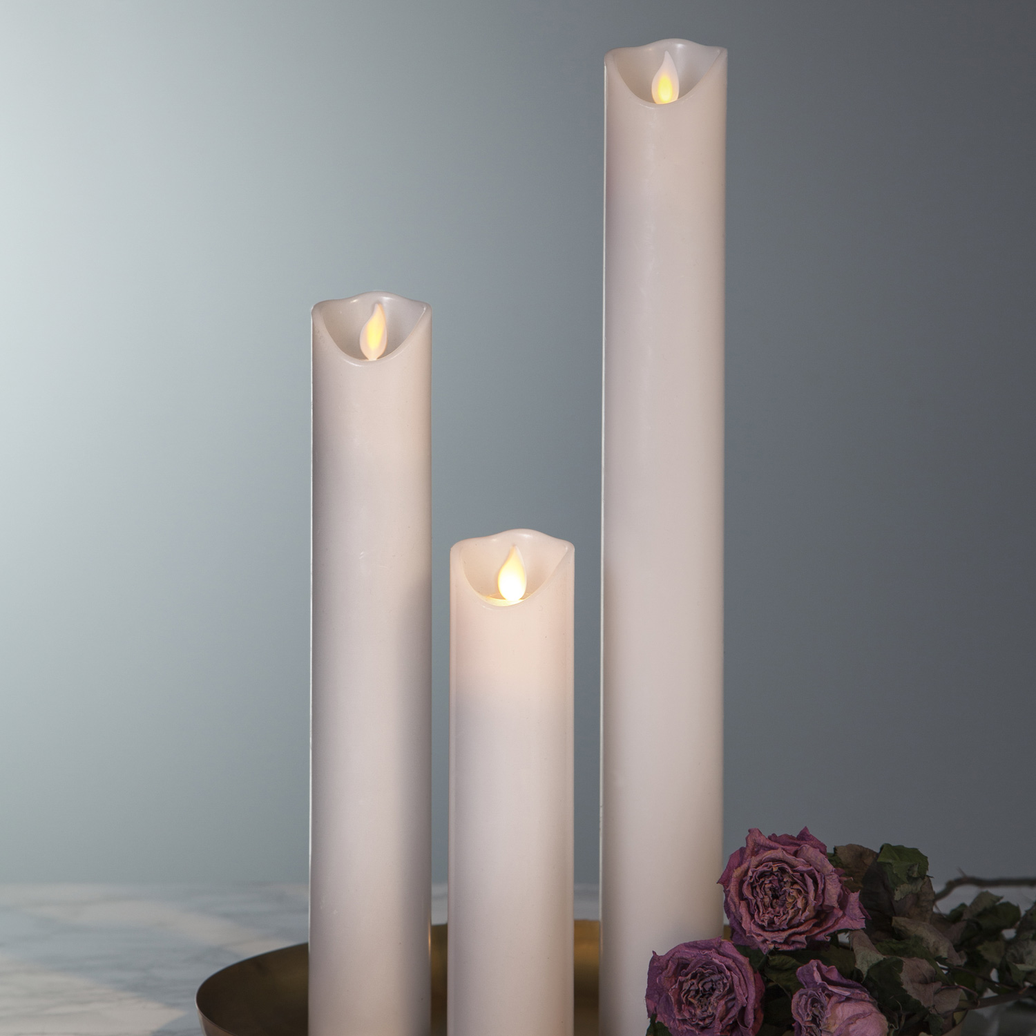 LED Stumpenkerze - Taufkerze - Echtwachs - mechanische Flamme - H: 40cm, D: 5cm - Timer - weiß LED Stumpenkerze - Taufkerze - Echtwachs - mechanische Flamme - H: 40cm, D: 5cm - Timer - weiß