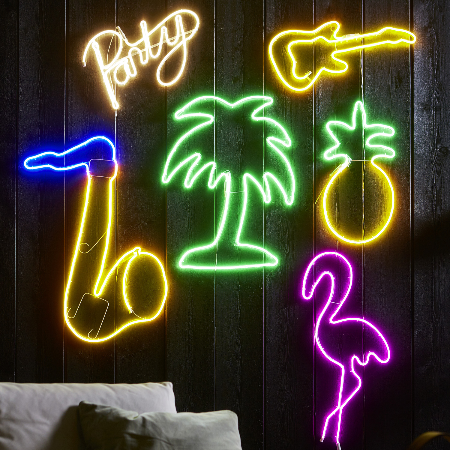 LED Silhouette "Party" - Flatneon - 305 LED - H: 31cm - outdoor - warmweiß LED Silhouette "Party" - Flatneon - 305 LED - H: 31cm - outdoor - warmweiß