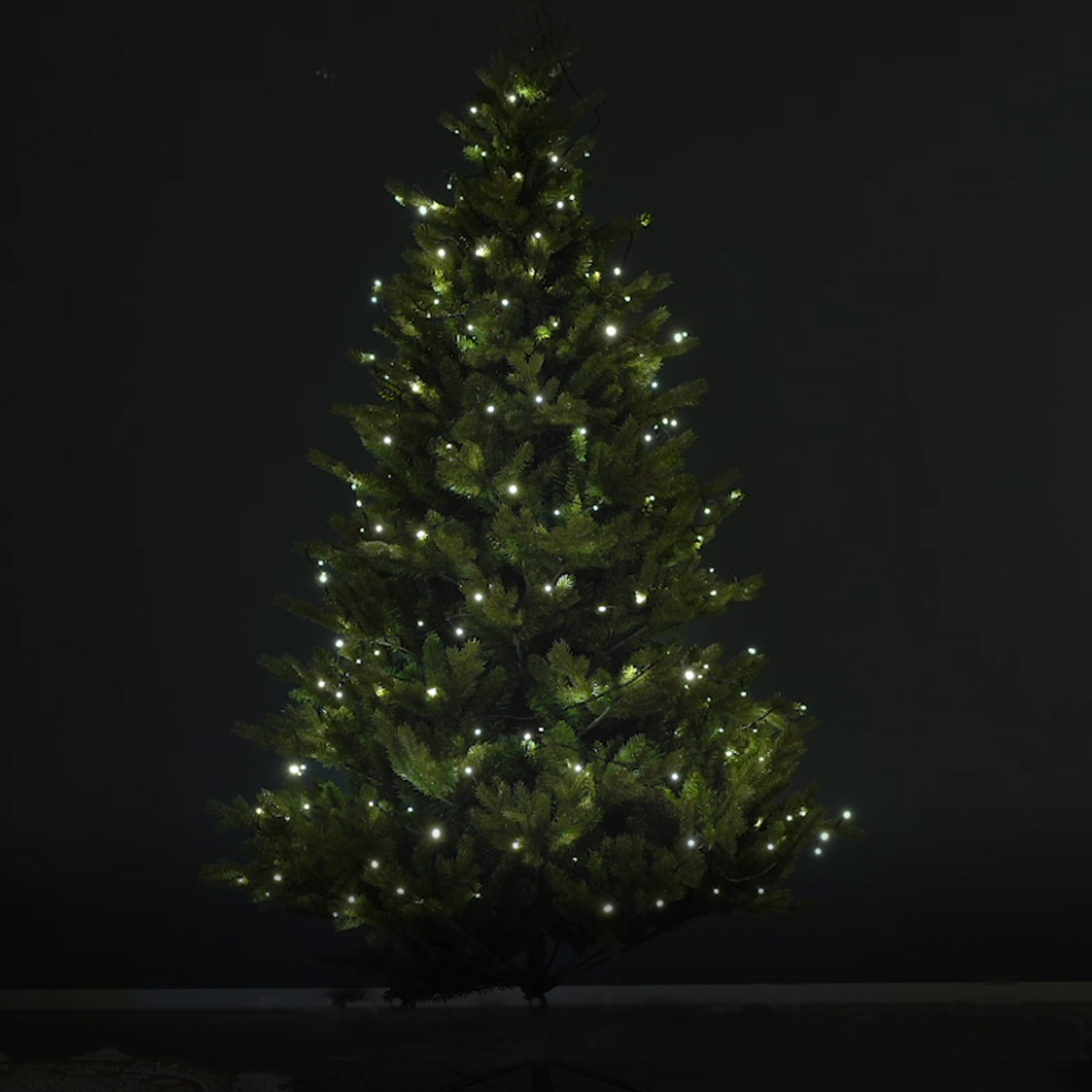 LED Lichterkette - 200 warmweiße und farbwechselnde LED - Fernbedienung - Timer - L: 19,9m LED Lichterkette - 200 warmweiße und farbwechselnde LED - Fernbedienung - Timer - L: 19,9m