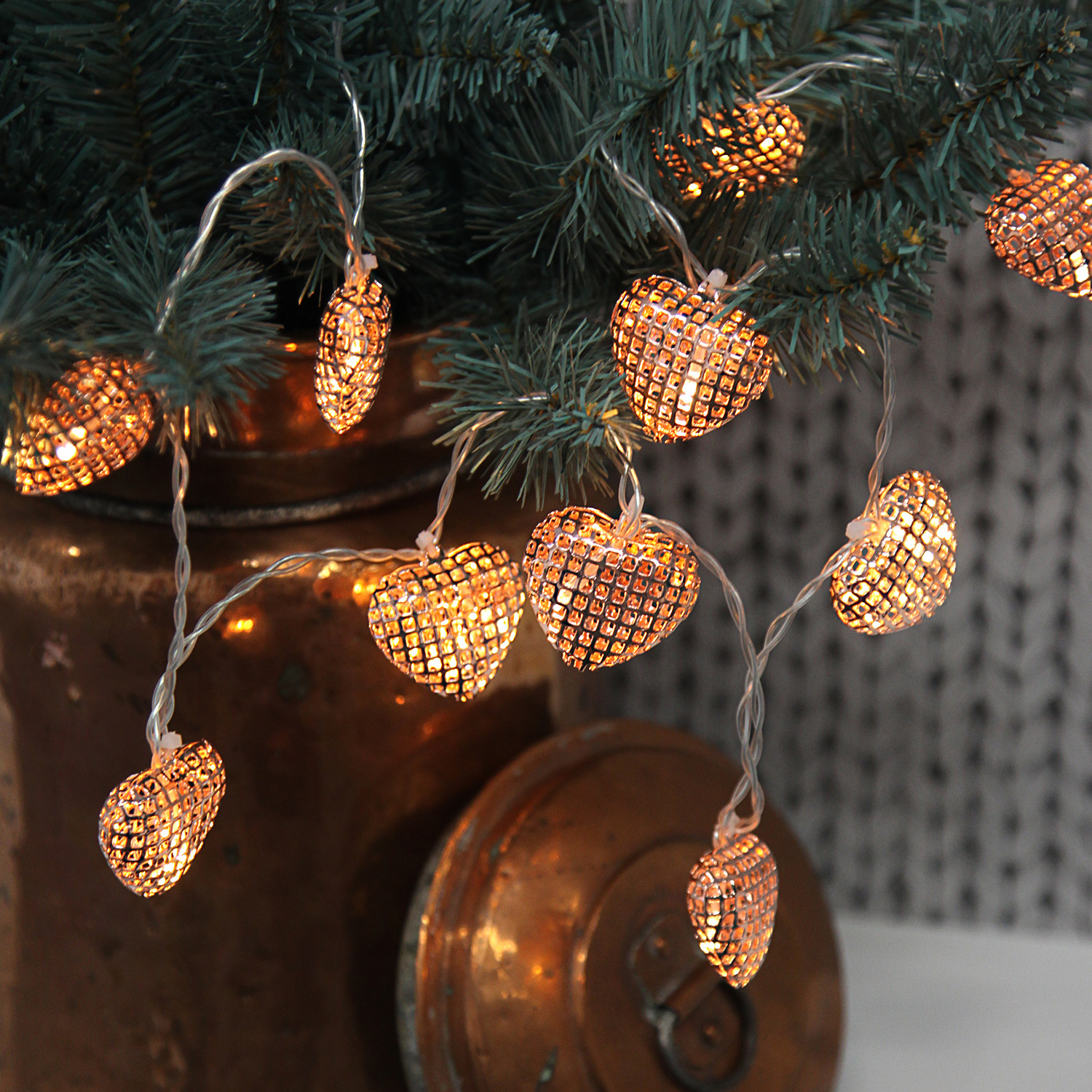 LED-Lichterkette mit Herzen - 10 warmweiße LED - Batteriebetrieb - Timer - 0,90m - kupferfarben LED-Lichterkette mit Herzen - 10 warmweiße LED - Batteriebetrieb - Timer - 0,90m - kupferfarben