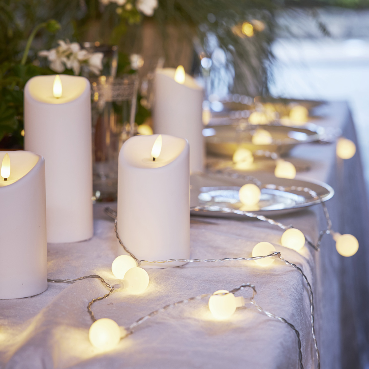 LED Lichterkette "Berry" - 50 warmweiße, opale LED - L: 7,35m - transparentes Kabel - Outdoor LED Lichterkette "Berry" - 50 warmweiße, opale LED - L: 7,35m - transparentes Kabel - Outdoor