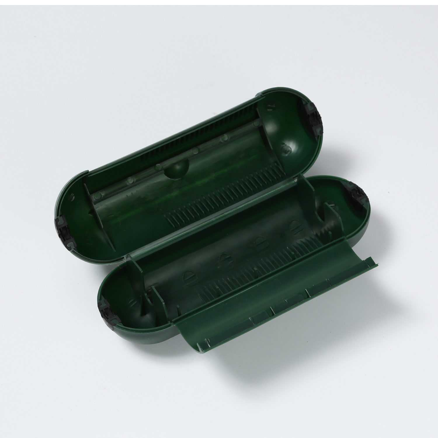 Kabelschutzdose, grün - zur Verlegung von Stromkabeln im Freien (Kabelbox) Kabelschutzdose, grün - zur Verlegung von Stromkabeln im Freien (Kabelbox)