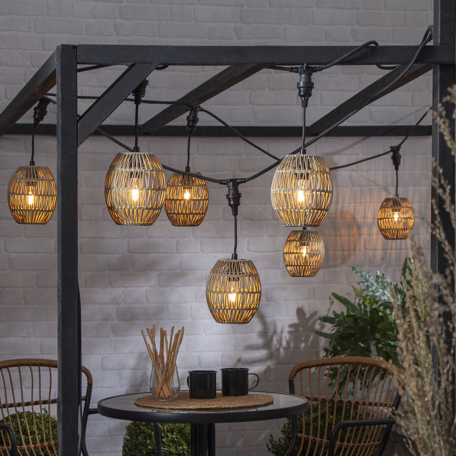 Verlängerung für E27-Fassungen für Lichterkette - L: 22cm - 1 Stück - outdoor - schwarz Verlängerung für E27-Fassungen für Lichterkette - L: 22cm - 1 Stück - outdoor - schwarz