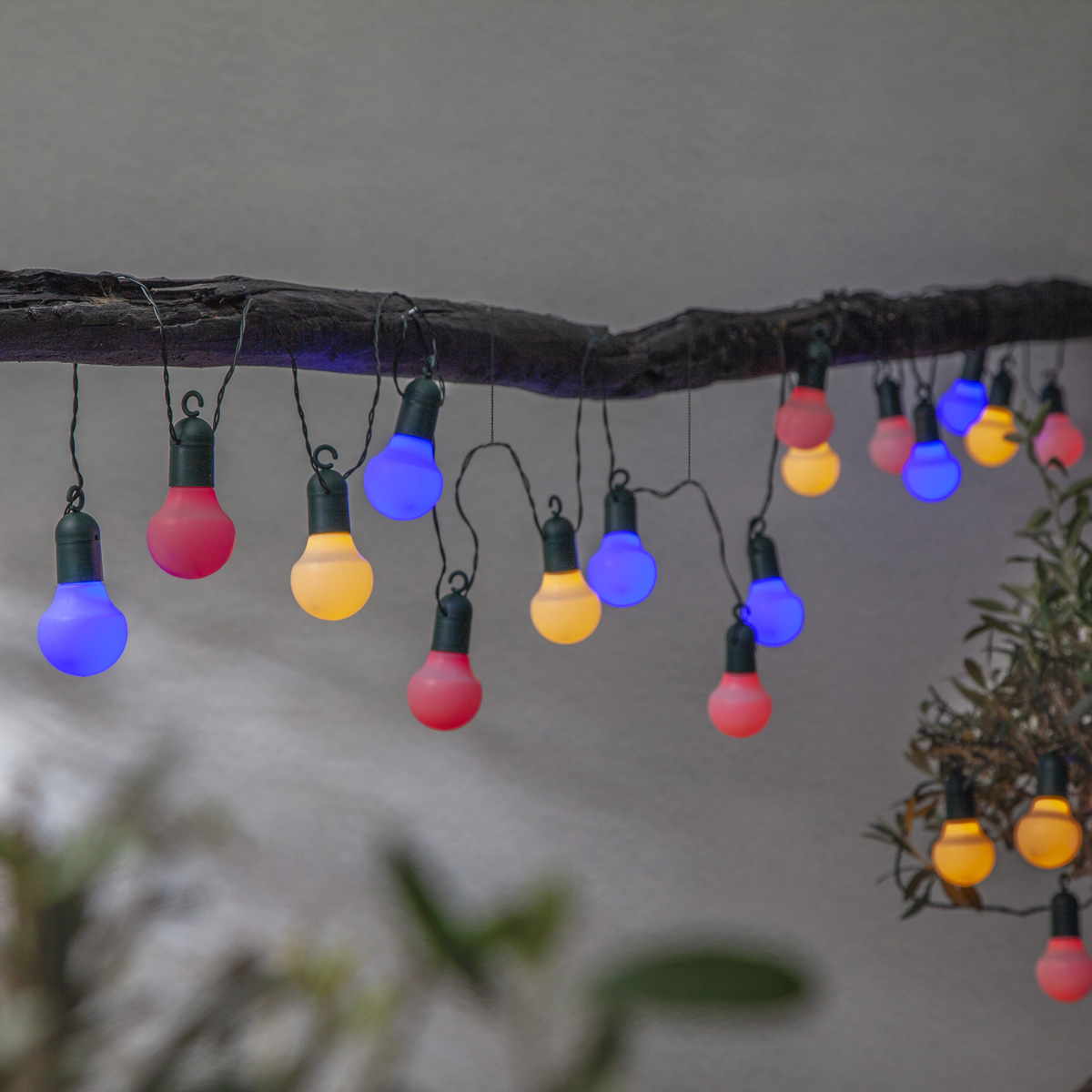 LED Party Lichterkette - 20 bunte LED - L: 5,7m - grünes Kabel - outdoor - pastelfarben