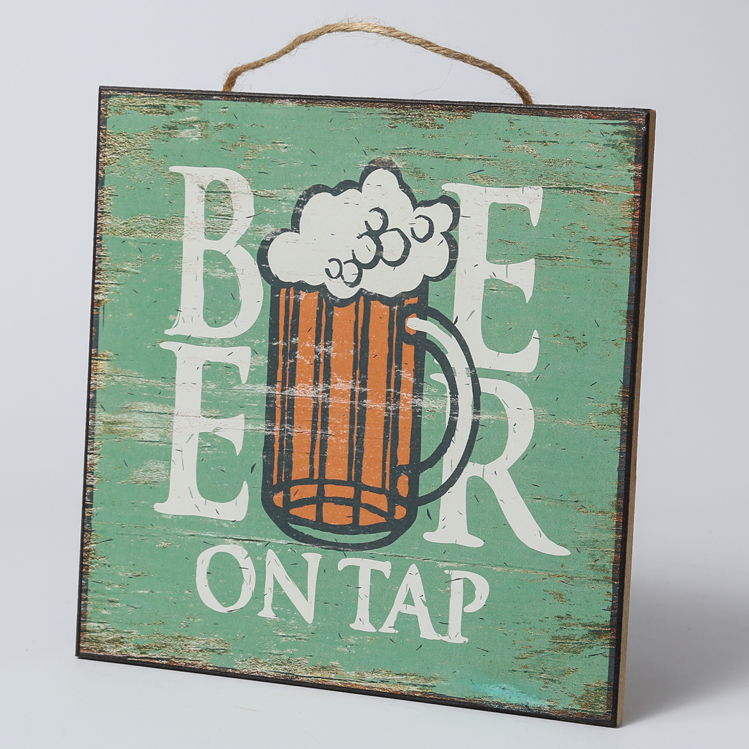 Wandschild BEER ON TAP - Holz - Seilhalterung - H: 24cm - grün Wandschild BEER ON TAP - Holz - Seilhalterung - H: 24cm - grün